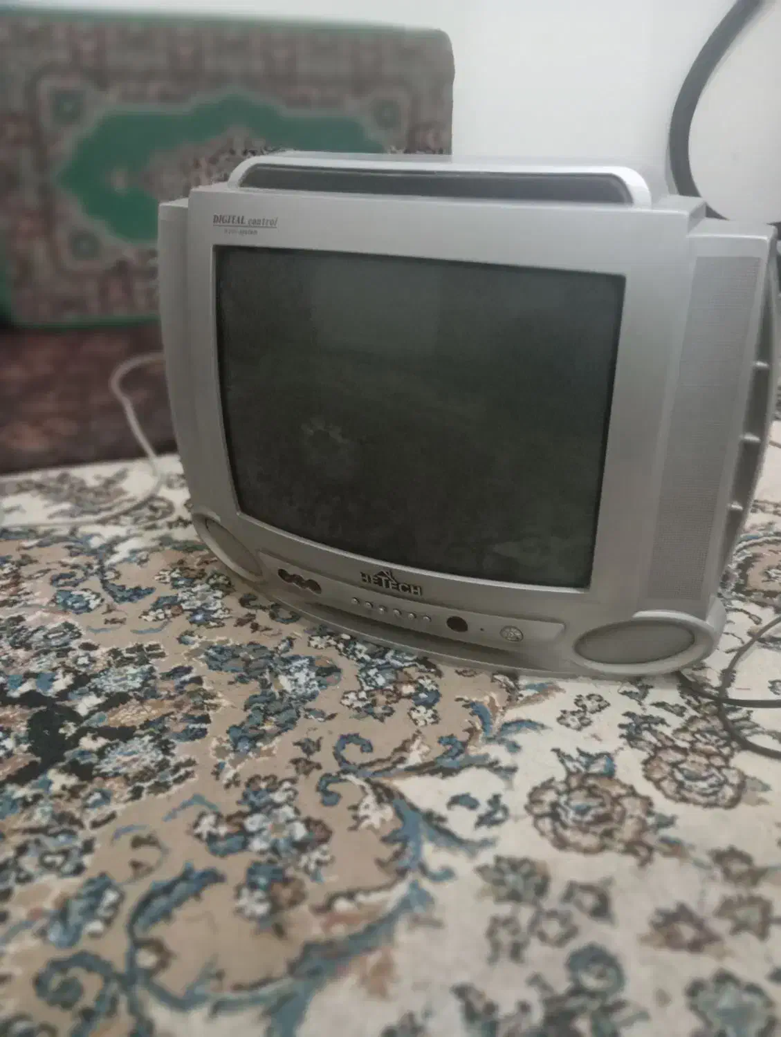 تلویزیون 14اینچ|تلویزیون و پروژکتور|کرمان, |دیوار