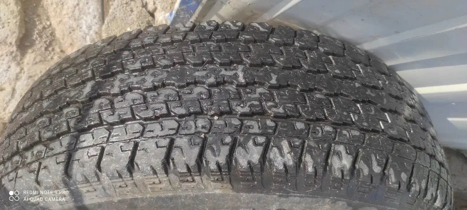 لاستیک کارکرده|قطعات یدکی و لوازم جانبی|پرند, فاز ۵|دیوار