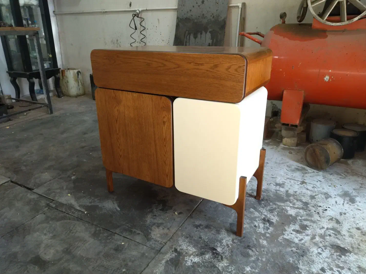 نیروی کار ساده خانم و آقا برای کار در نجاری|استخدام صنعتی، فنی، مهندسی|بومهن, |دیوار