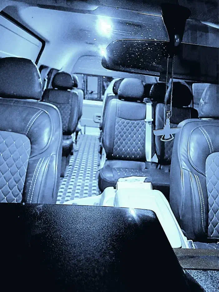 اجاره و دربستی ون vip|خدمات حمل و نقل|شیراز, حافظیه|دیوار