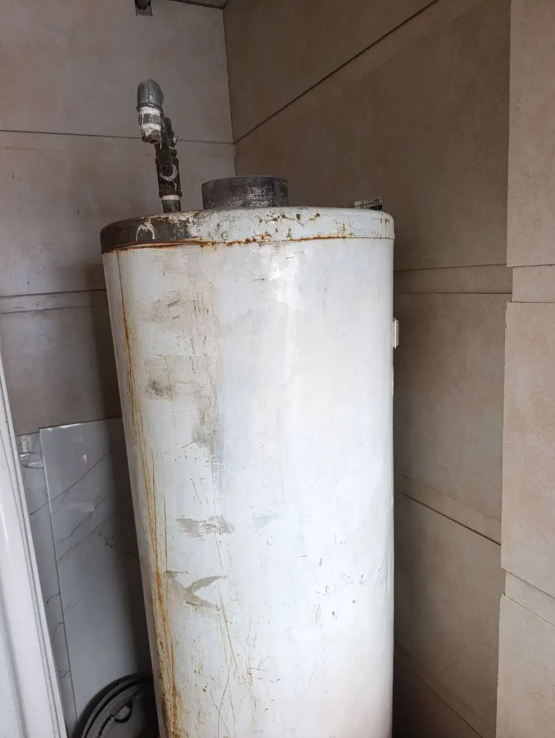 فروش فریزر الکترو استیل و آبگرمکن مخزنی بوتان|یخچال و فریزر|کاشمر, |دیوار