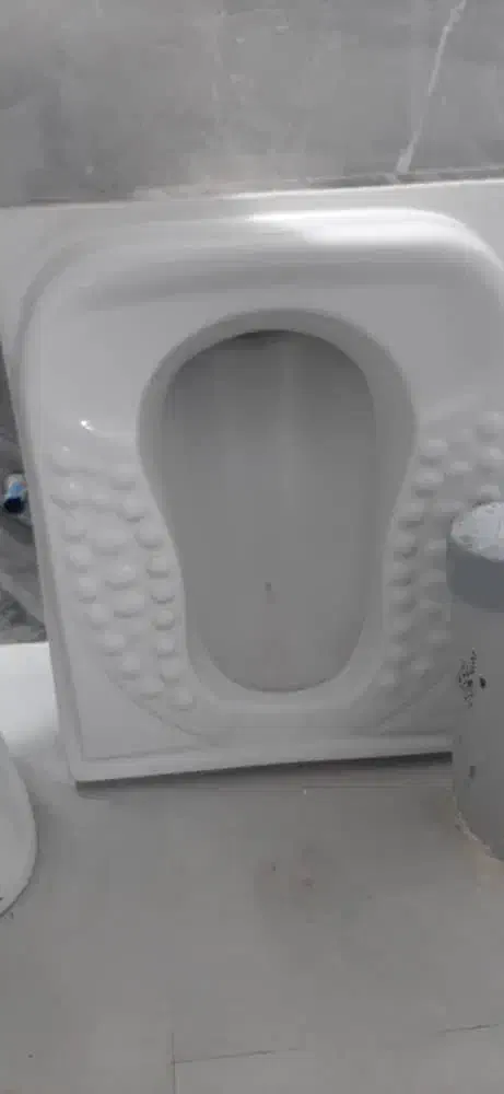 روشویی و کاسه توالت|لوازم سرویس بهداشتی|قزوین, |دیوار