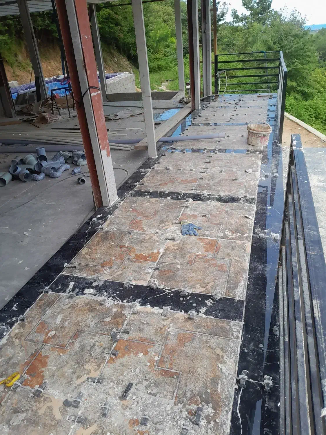 کارگر کاشیکاری|استخدام معماری، عمران و ساختمانی|بندر انزلی, کوی بهار|دیوار