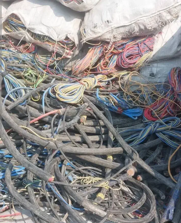 خرید فروش انواع سیم برق کابل روکشدار وخالص|عمدهفروشی|مشهد, آزادشهر|دیوار