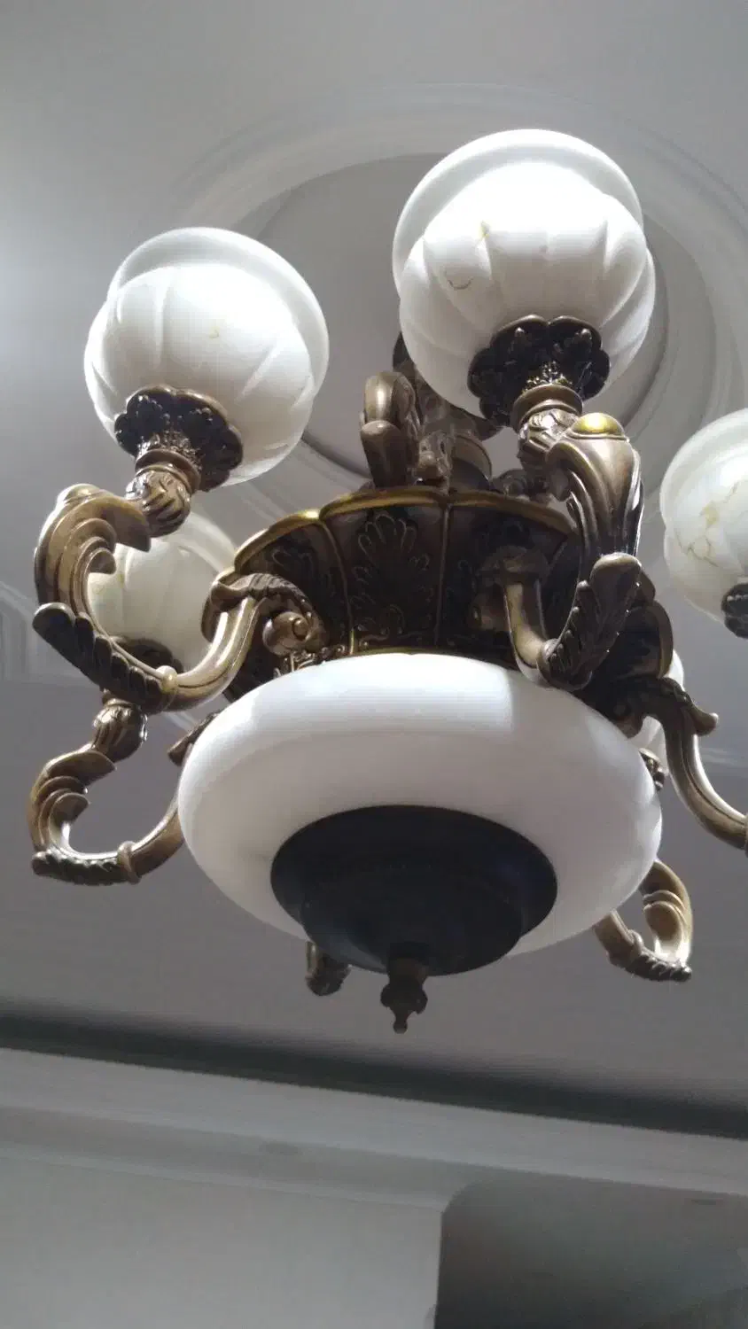 لوستر ۶ شاخه بزرگ|لوستر و چراغ آویز|کرج, شاهینویلا|دیوار