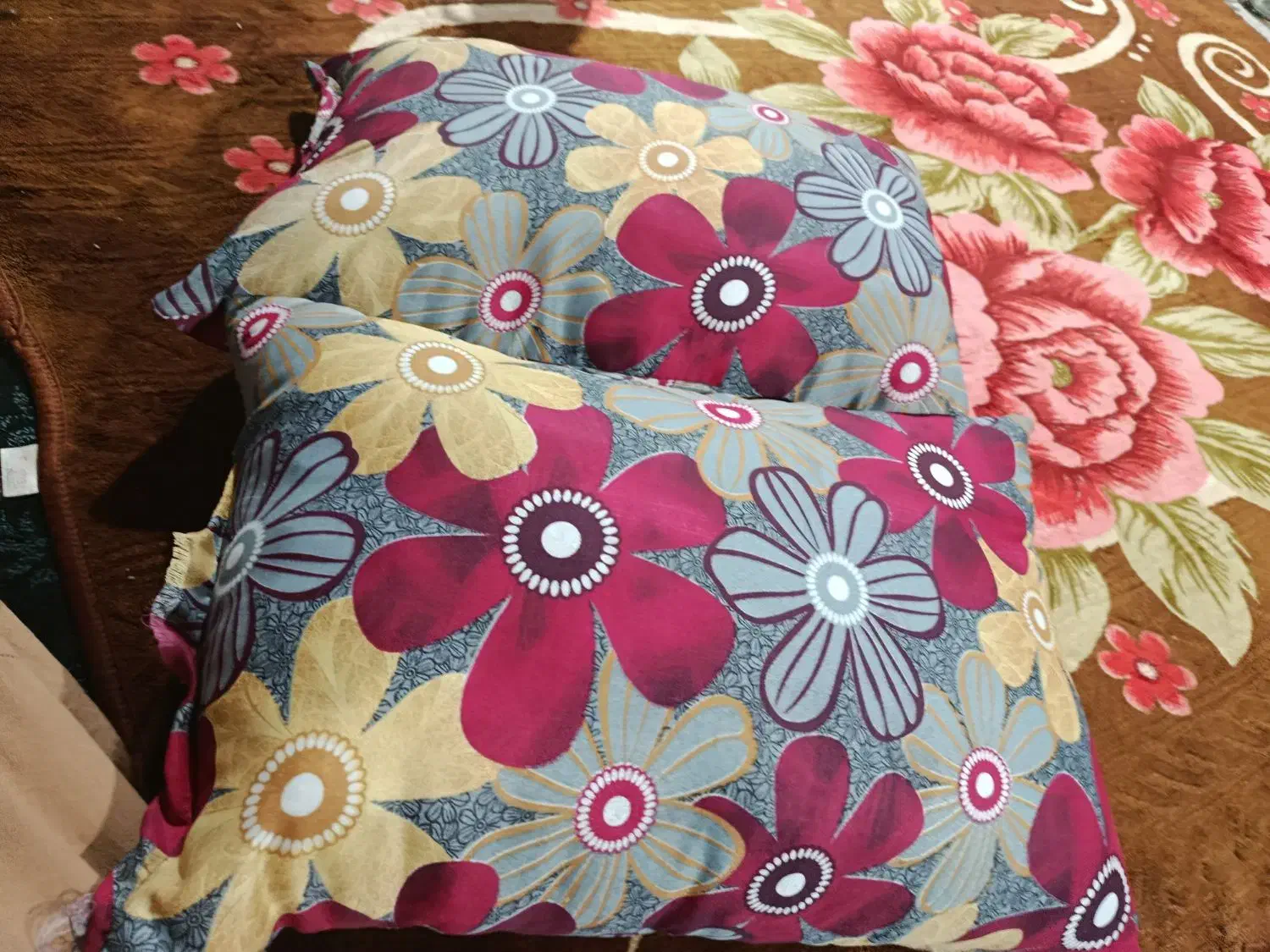 حراج زیرسری بالشت|رختخواب، بالش، پتو|یاسوج, |دیوار