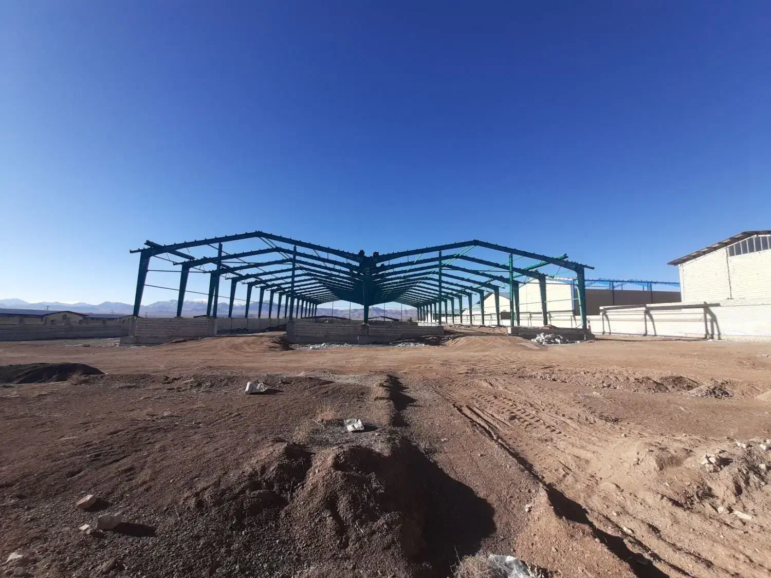 ساخت سوله و استراکچر و انواع سازه های فولادی|خدمات پیشه و مهارت|شیراز, سفیرشمالی|دیوار