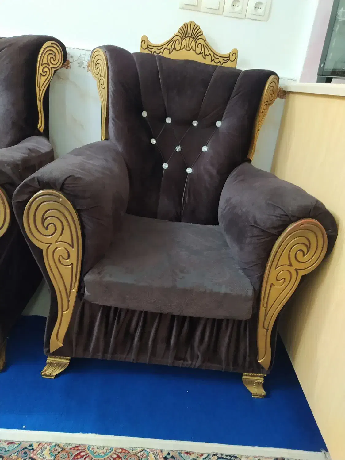 مبل ۷نفره سالم و تمیز|مبلمان خانگی و میز عسلی|قرچک, زیبا شهر|دیوار