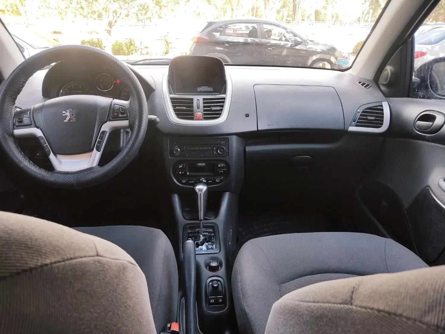 پژو 207 پانوراما اتوماتیک مدل 1402|خودرو سواری و وانت|اصفهان, فروردین|دیوار