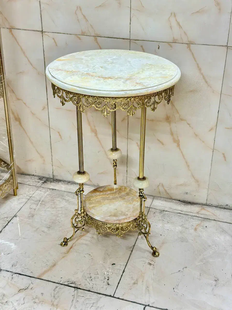 میز های برنزی جدید رسید|صنایع دستی و سایر لوازم تزئینی|قم, شهرک امام حسن|دیوار