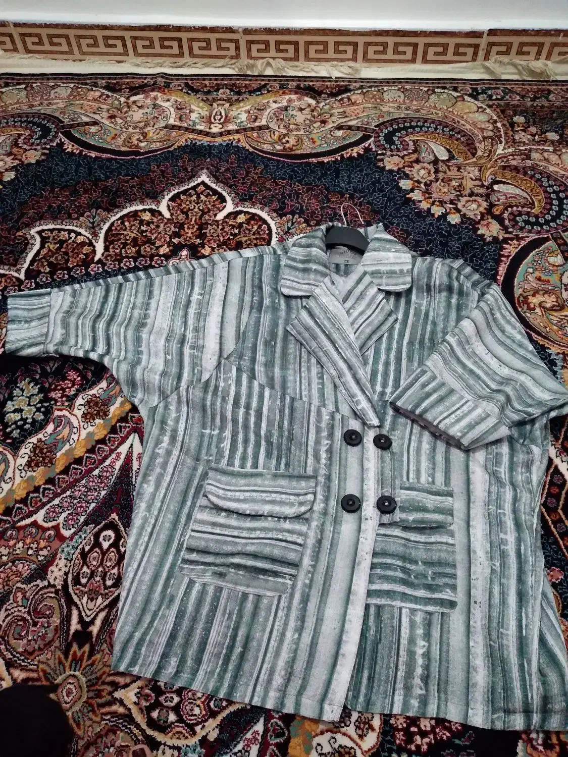 لباس زنانه و کیف های شیک|حراج|چهارباغ, |دیوار