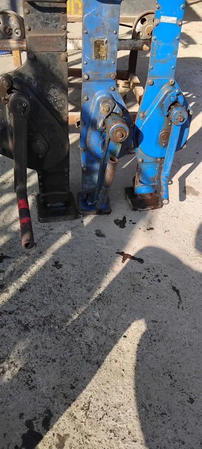 جک ایستاده|ابزارآلات|قم, قلعه صدری|دیوار