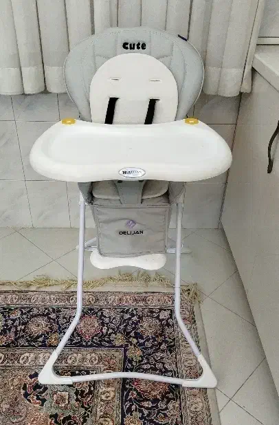 صندلی غذا دلیجان|تخت و صندلی بچه|مشهد, شهید هاشمی نژاد|دیوار