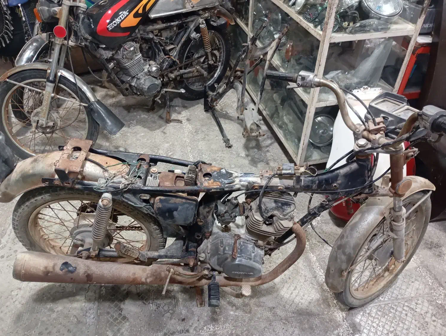 هندا|موتورسیکلت|چغادک, |دیوار