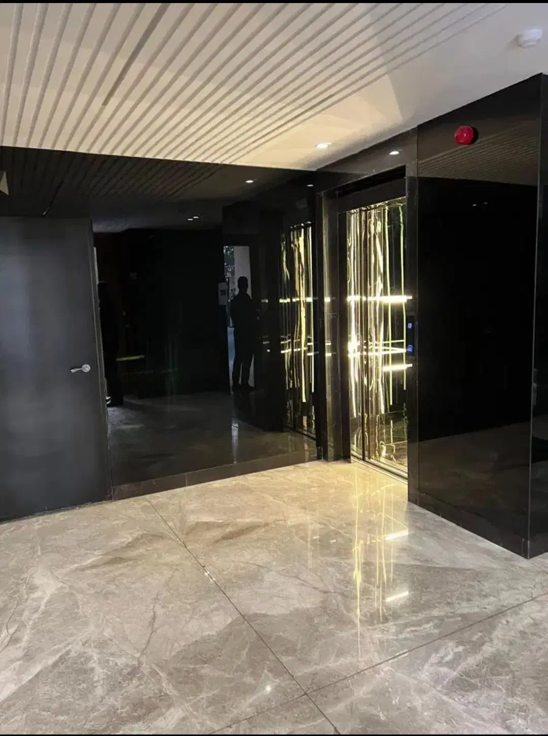 بر باغ دریاچه280متر/4خواب/زیر قیمت/برند ساز/معاوضه|فروش آپارتمان|اصفهان, باغ دریاچه|دیوار