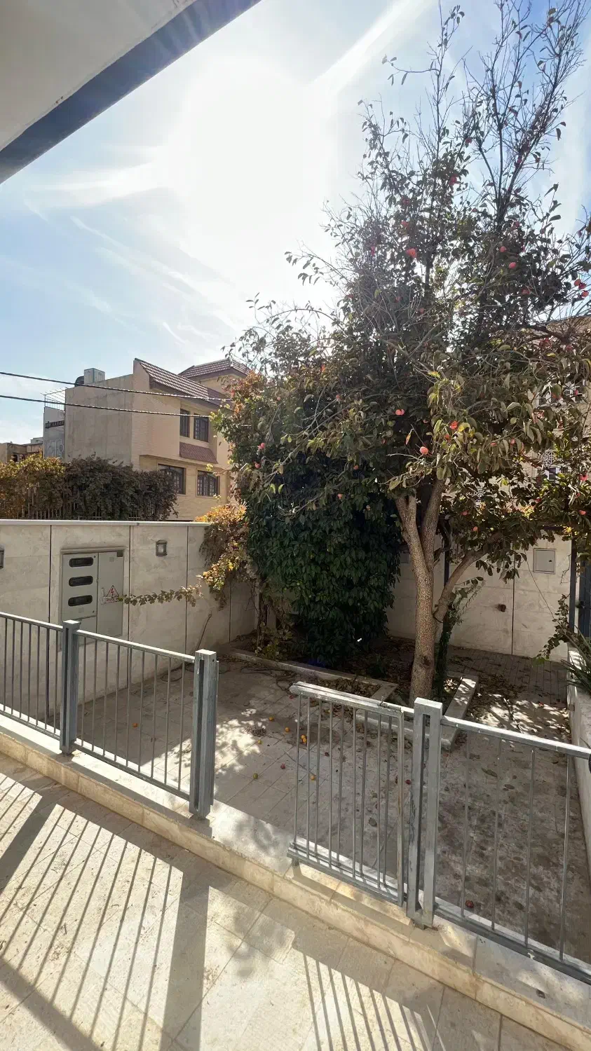 آپارتمان ۱۷۸ متری قدوسی غربی کم واحد خاص|فروش آپارتمان|شیراز, کوی قضات|دیوار