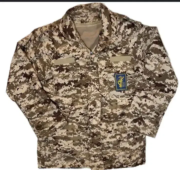 لباس|لباس|دلبران, |دیوار