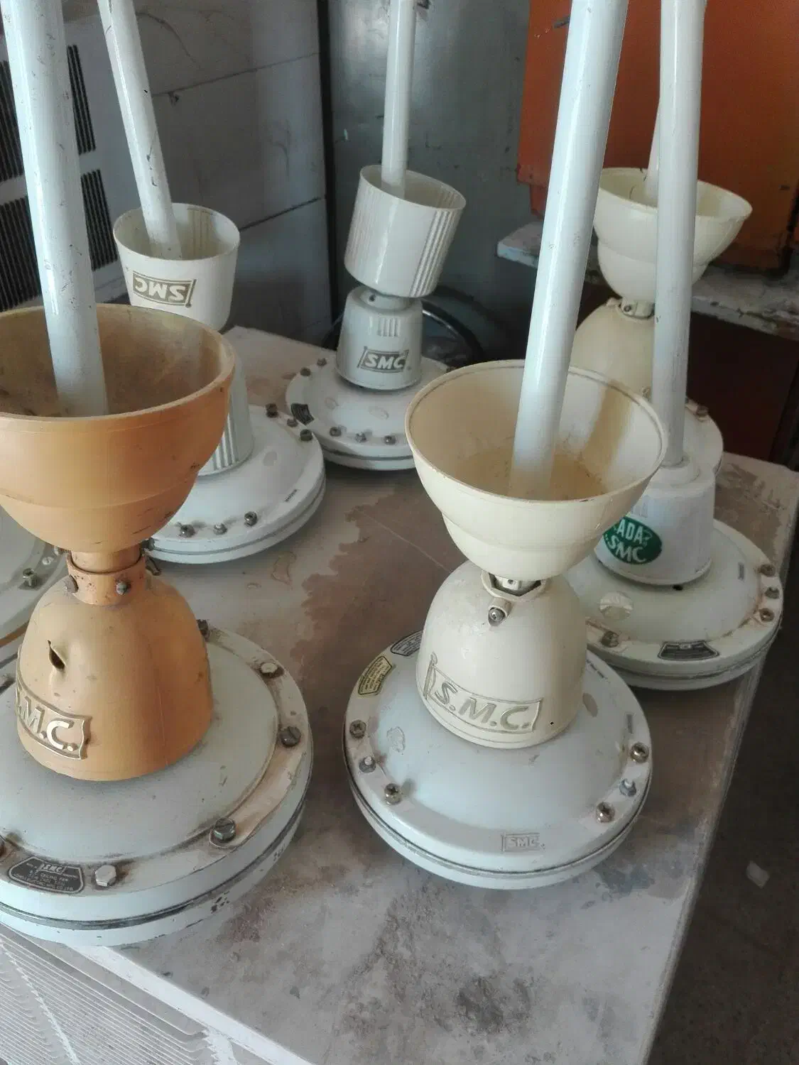 پنکه سقفی|پنکه و تصفیهکنندهٔ هوا|برازجان, |دیوار