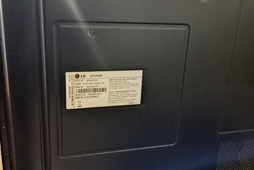 تلوزیون ۴۲ LG|تلویزیون و پروژکتور|کرج, بنیاد|دیوار