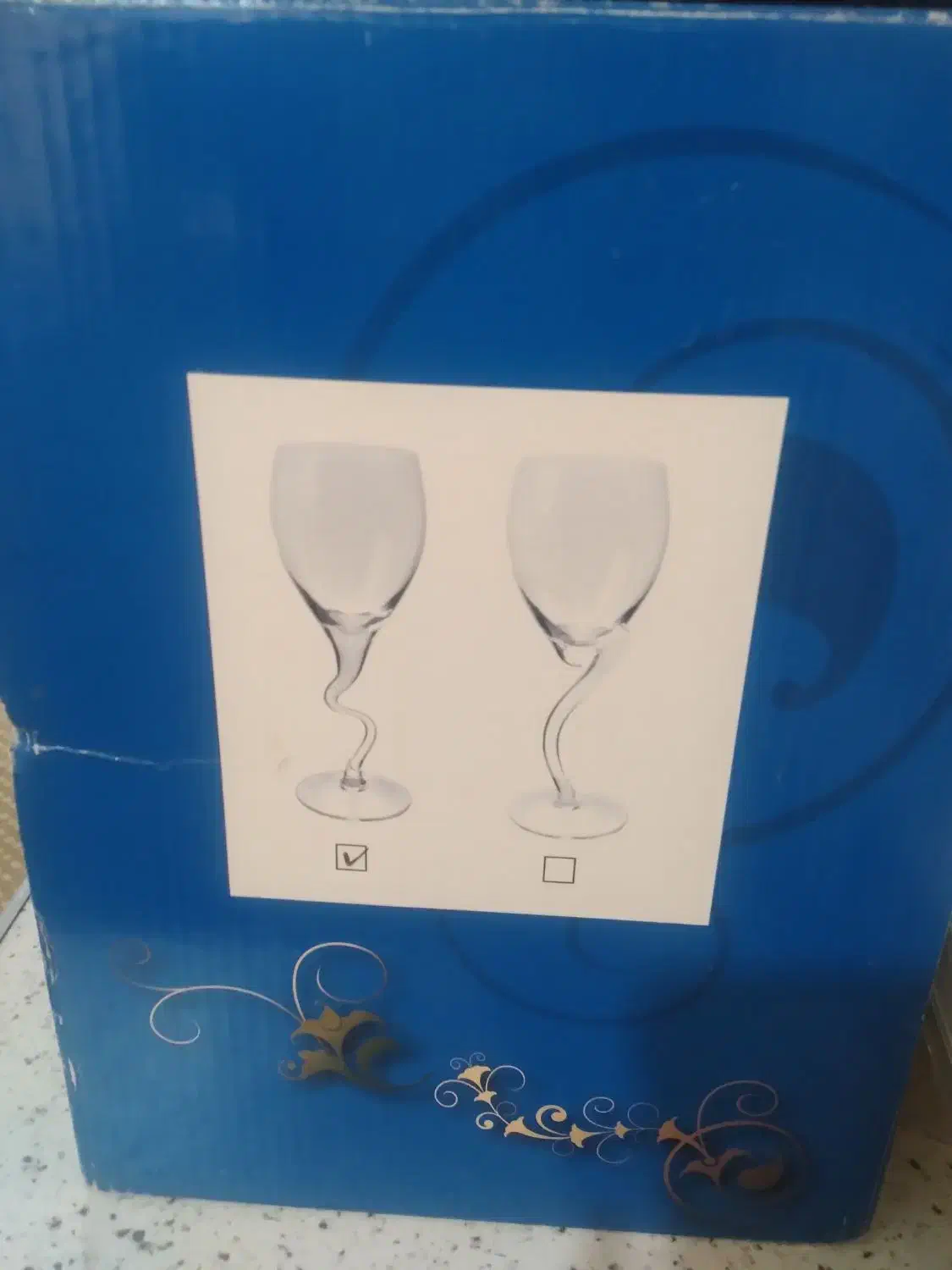 گیلاس پایه موج دار|ظروف سرو و پذیرایی|تهران, امام زاده عبدالله|دیوار