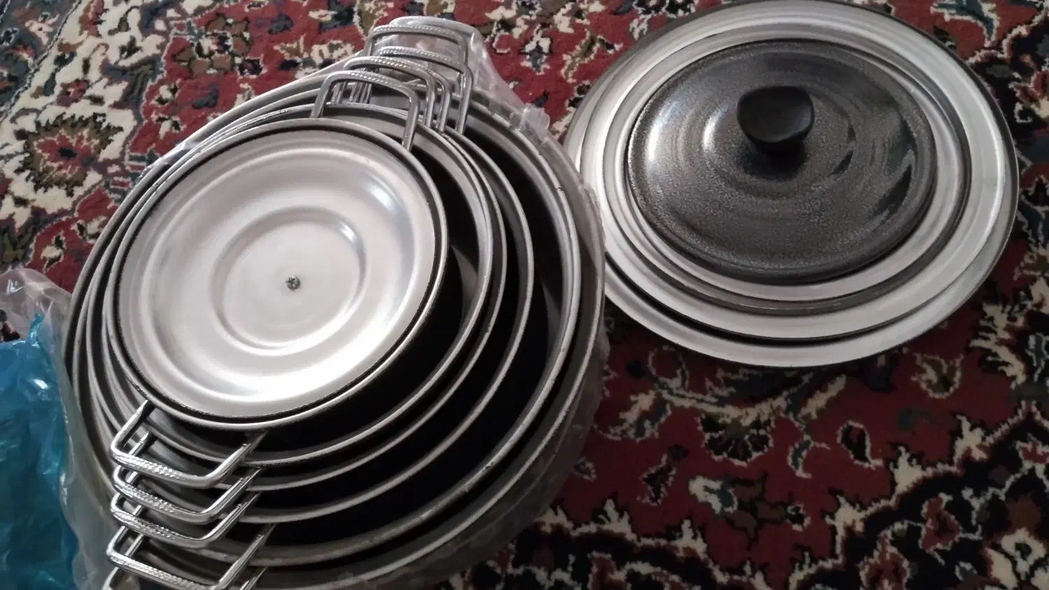 سرویس قابلمه 6 تایی روی کاملا نو|ظروف پخت‌وپز|آبدانان, |دیوار