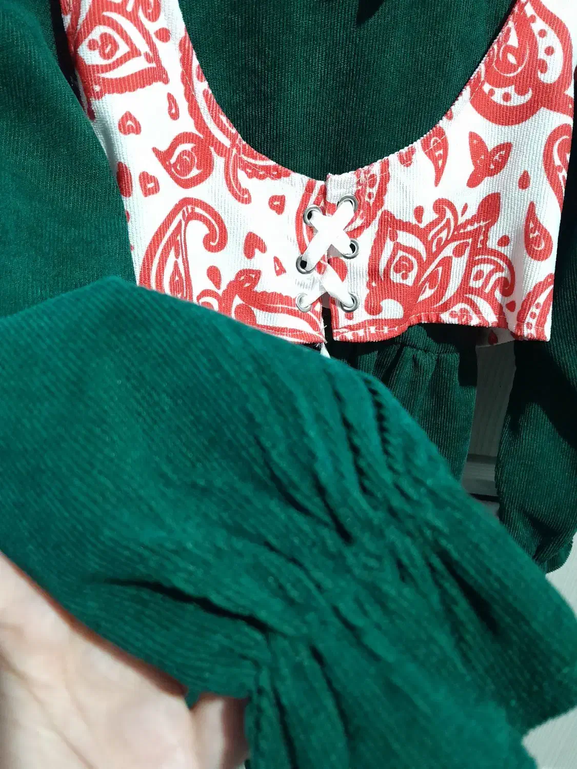 پیراهن دخترانه یلدایی|کفش و لباس بچه|تهران, خواجه نظام الملک|دیوار