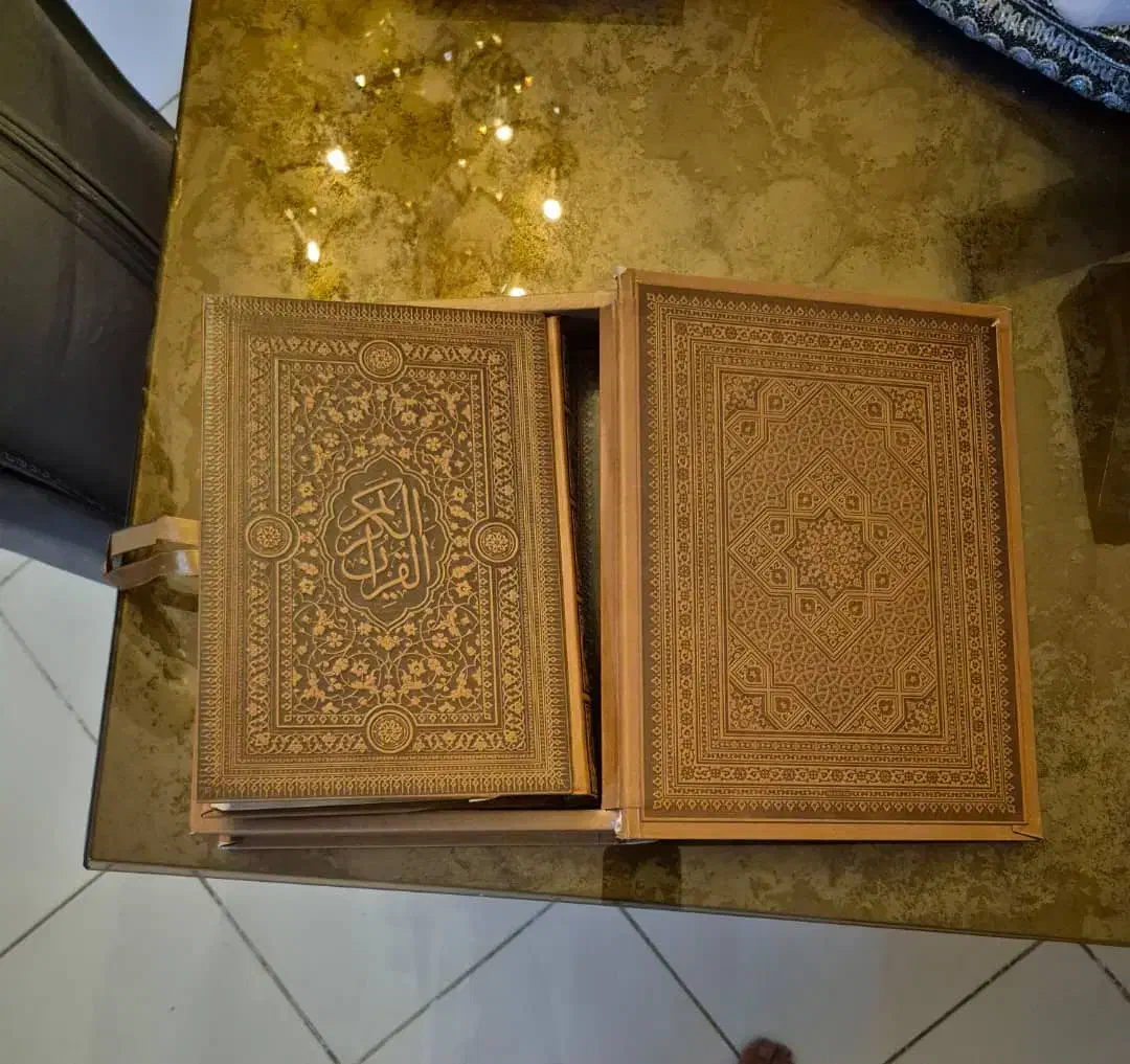 قران چرمی طلاکوب و قران قدیمی عتیقه|کتاب و مجله مذهبی|تهران, سلسبیل جنوبی|دیوار