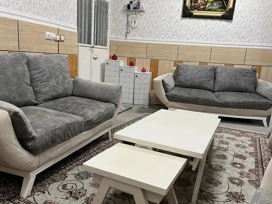 مبل ۷ نفره همراه با جلو مبلی ودوتا عسلی|مبلمان خانگی و میز عسلی|بندرعباس, |دیوار