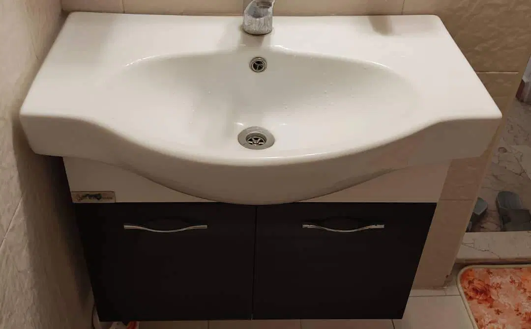 ست روشویی، آینه، کابینت PVC ضد آب و باکس دیواری|لوازم سرویس بهداشتی|تهران, درختی|دیوار