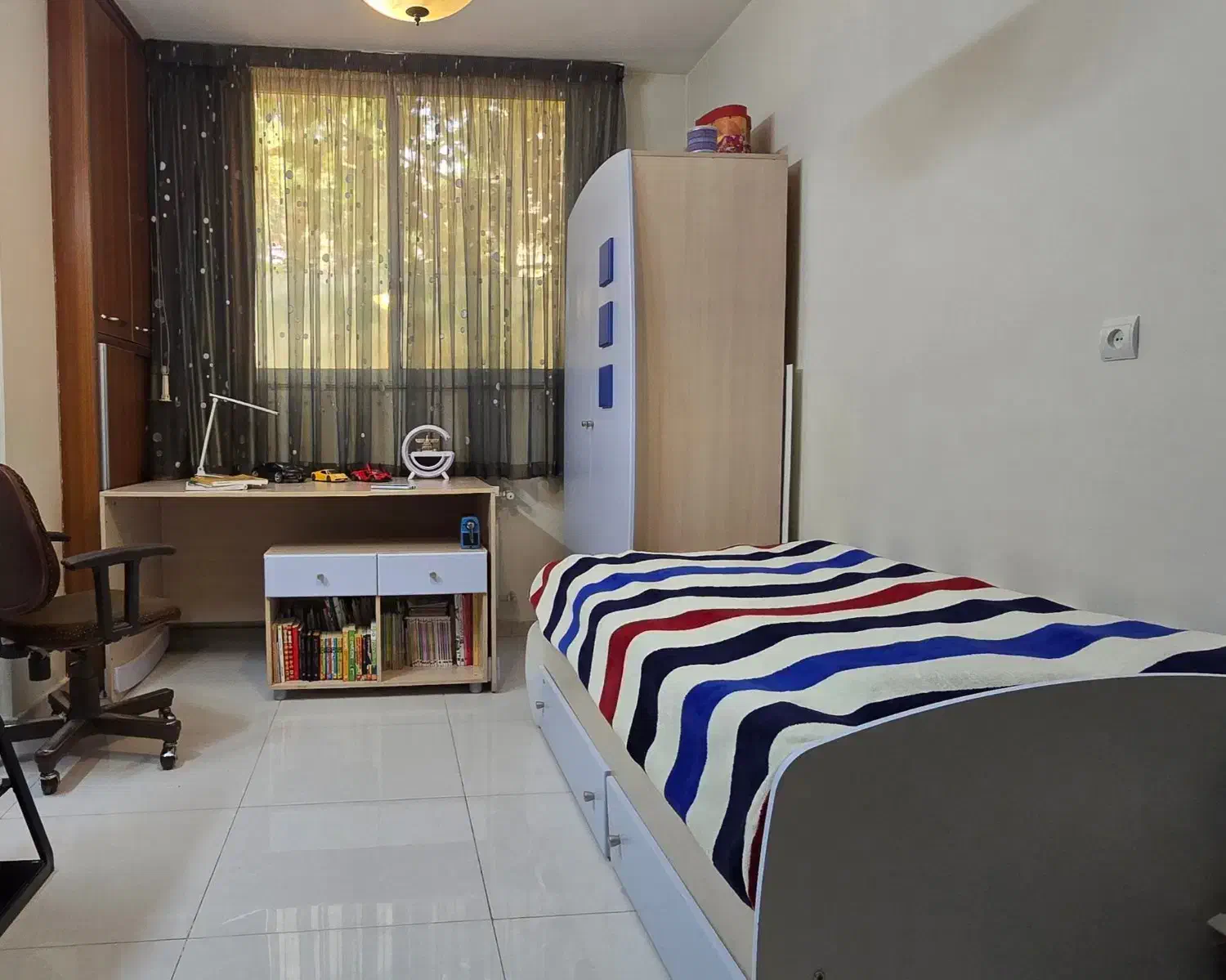 سرویس خواب کودک ونوجوان|تخت و سرویس خواب|اصفهان, دشتستان|دیوار