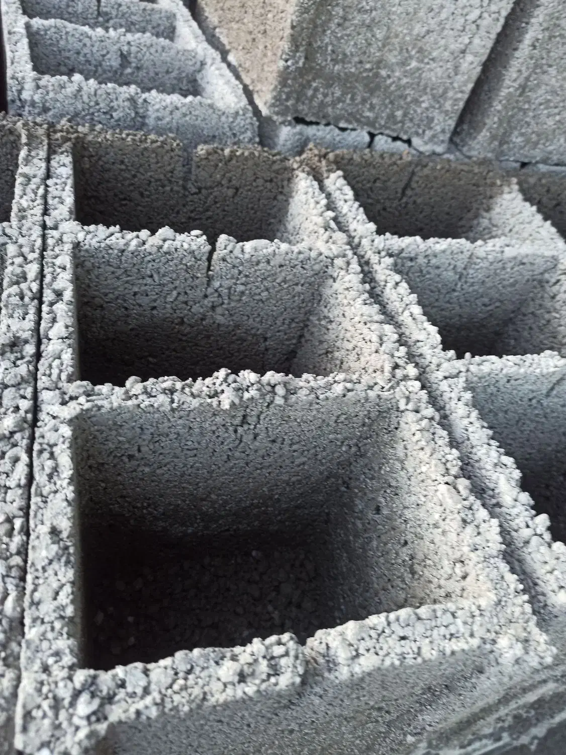 انواع بلوک شنی پوکه شن ماسه سیمان خاک نخاله تحویل|مصالح و تجهیزات ساختمان|رامسر, |دیوار