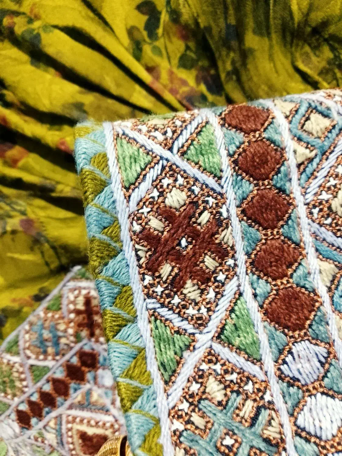 آزادشهر|لباس|آزادشهر, |دیوار