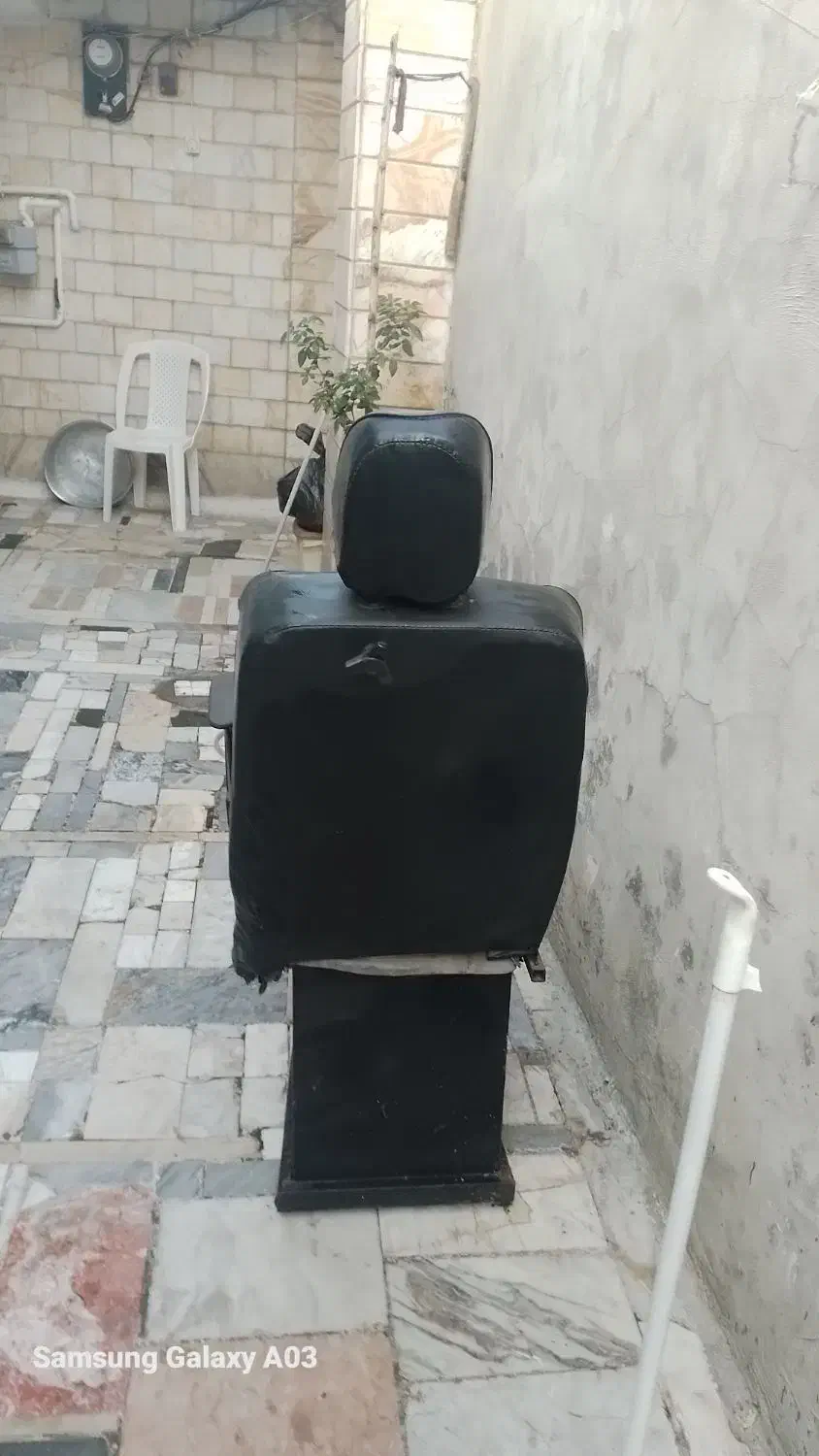 صندلی ارایش طرح برقی|آرایشگاه و سالن‌های زیبایی|رشت, نخودچر|دیوار