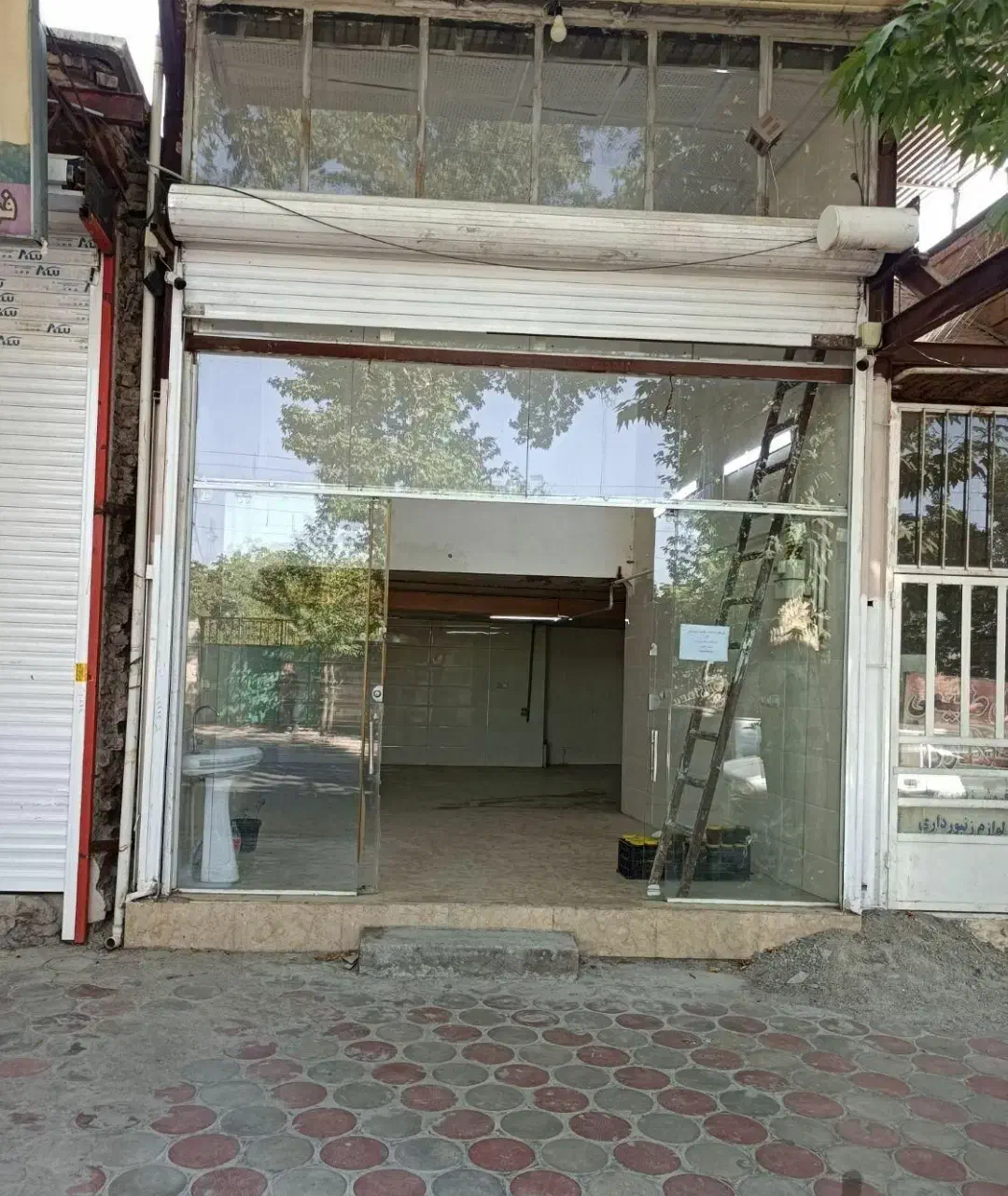 اجاره 55 متر مغازه خیابان شهید رستمی|اجارهٔ مغازه و غرفه|صحنه, |دیوار