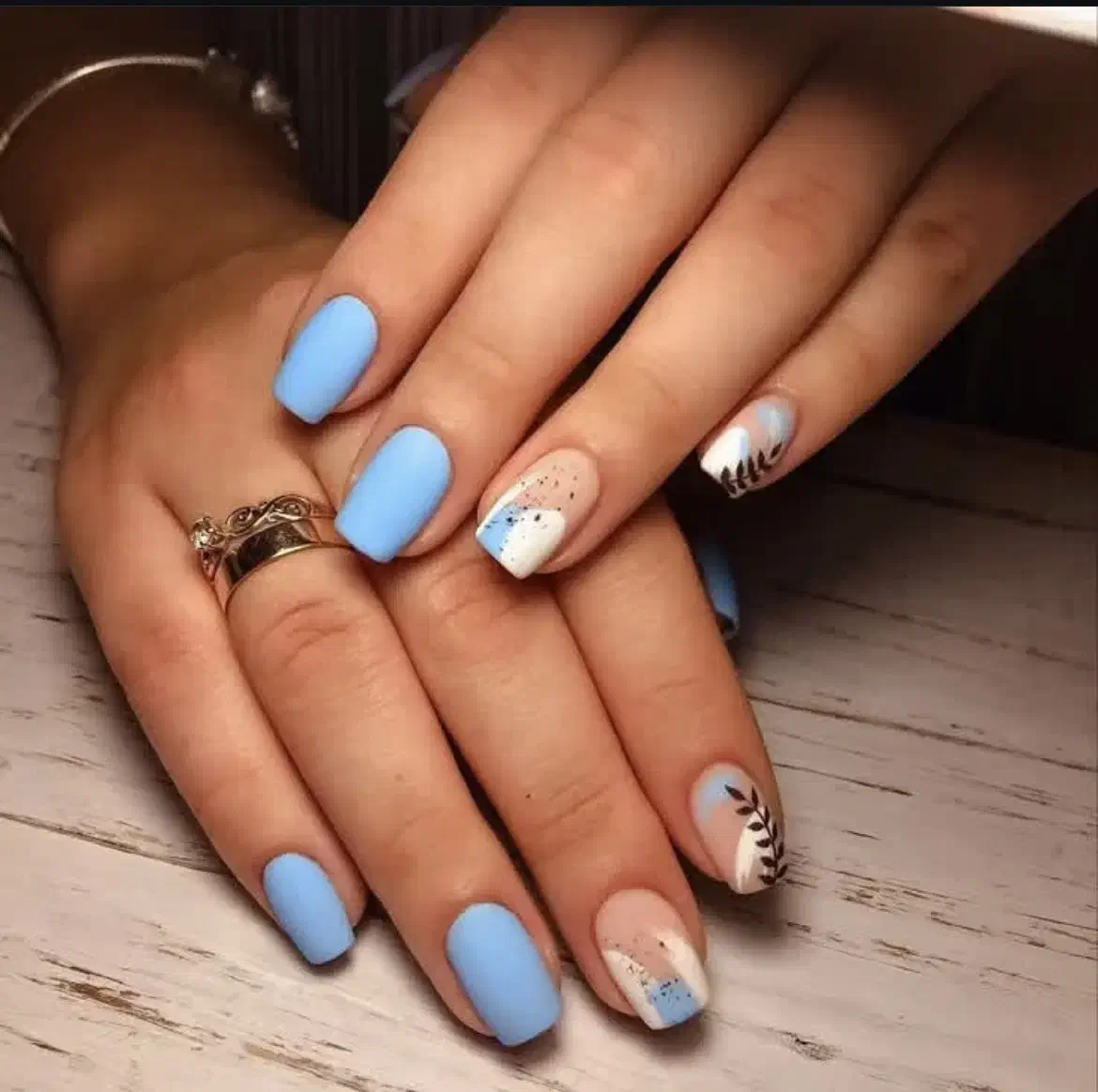 کاشت و خدمات تخصصی ناخن|خدمات آرایشگری و زیبایی|گرمدره, |دیوار