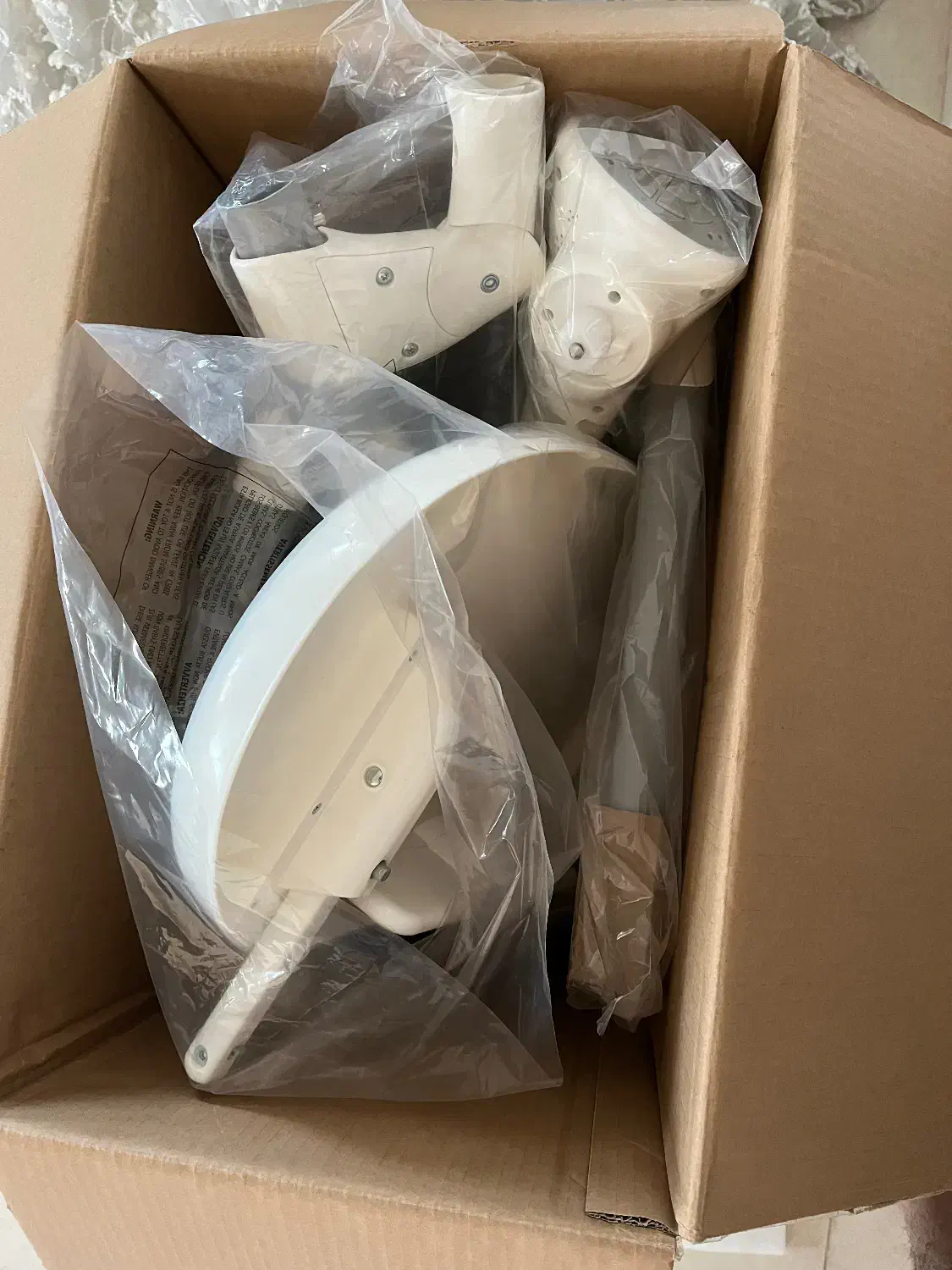 صندلی موزیکال کودک|تخت و صندلی بچه|یزد, |دیوار