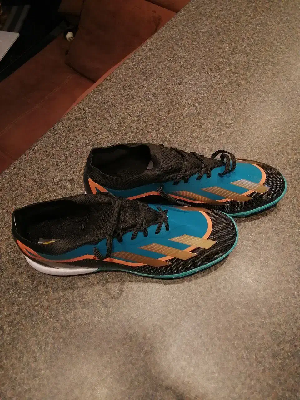 کتونی فوتبال چمن مصنوعی|کیف، کفش، کمربند|کرج, کرج نو|دیوار