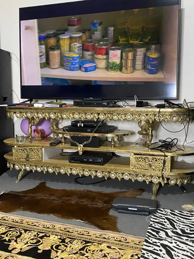 لوازم خونه مبل میزTVبرنج میزناخن برای سالن|حراج|نسیمشهر, |دیوار