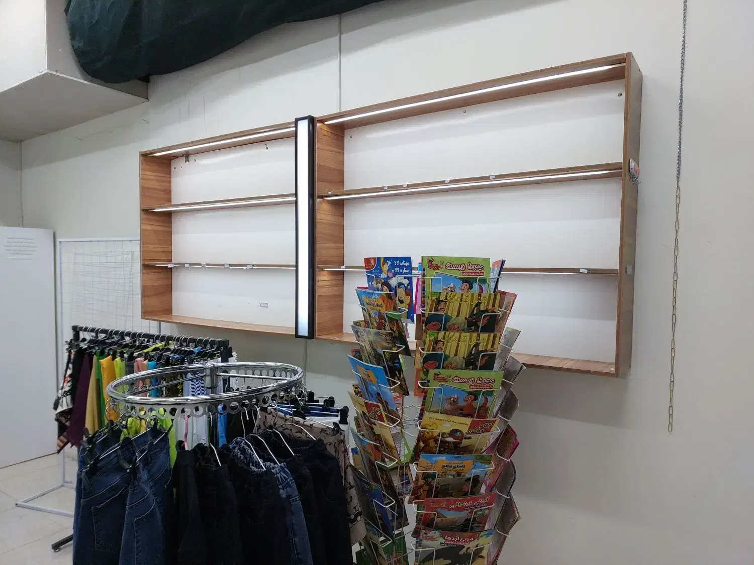 فروش دکوراسیون مغازه|فروشگاه و مغازه|شیراز, شاهچراغ|دیوار