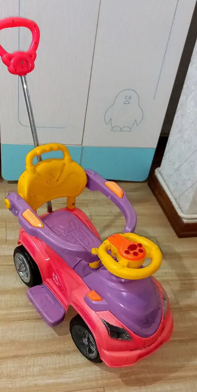 فوتبال دستی و ماشین کودک|اسباببازی|هشتگرد, شهرک بعثت|دیوار