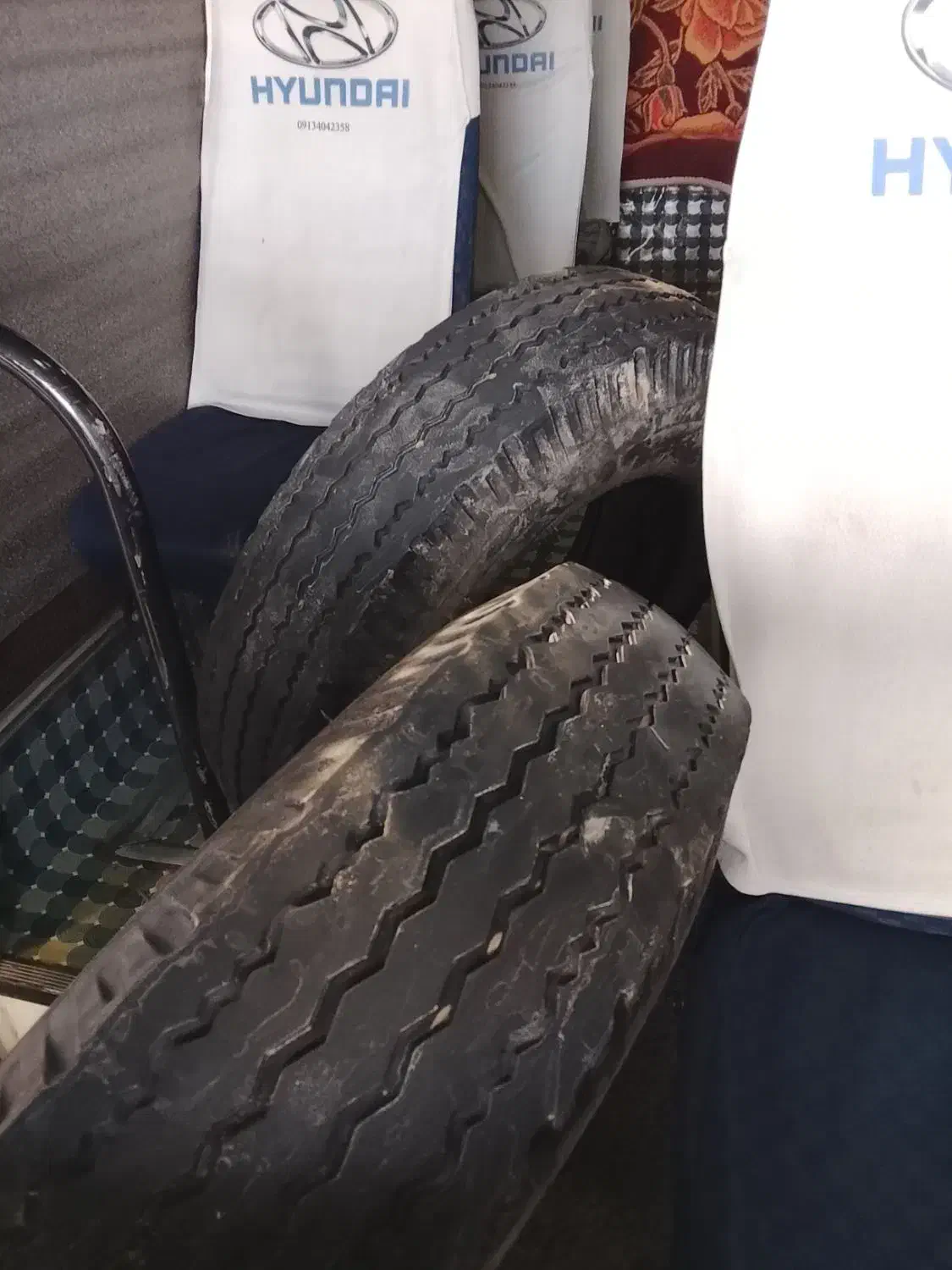 لاستیک فروشی|قطعات یدکی و لوازم جانبی|دهگلان, |دیوار