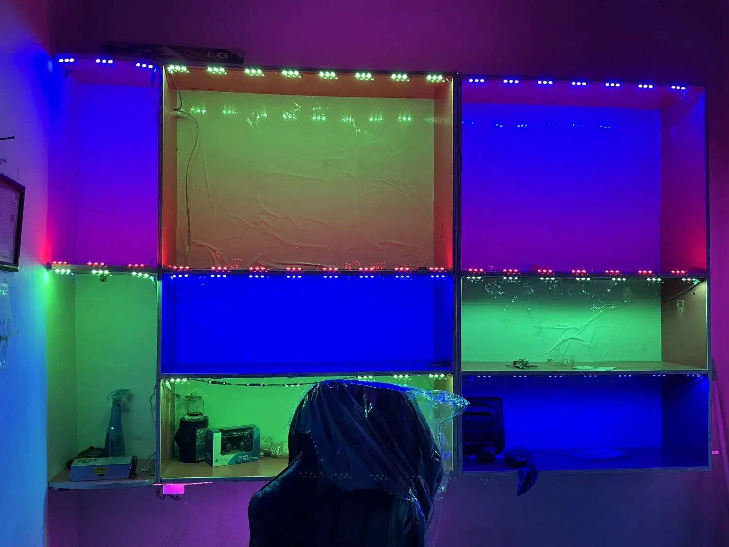 فروش ویژه قفسه و میز زیر قیمت بازار|فروشگاه و مغازه|رشت, پاستوریزه|دیوار