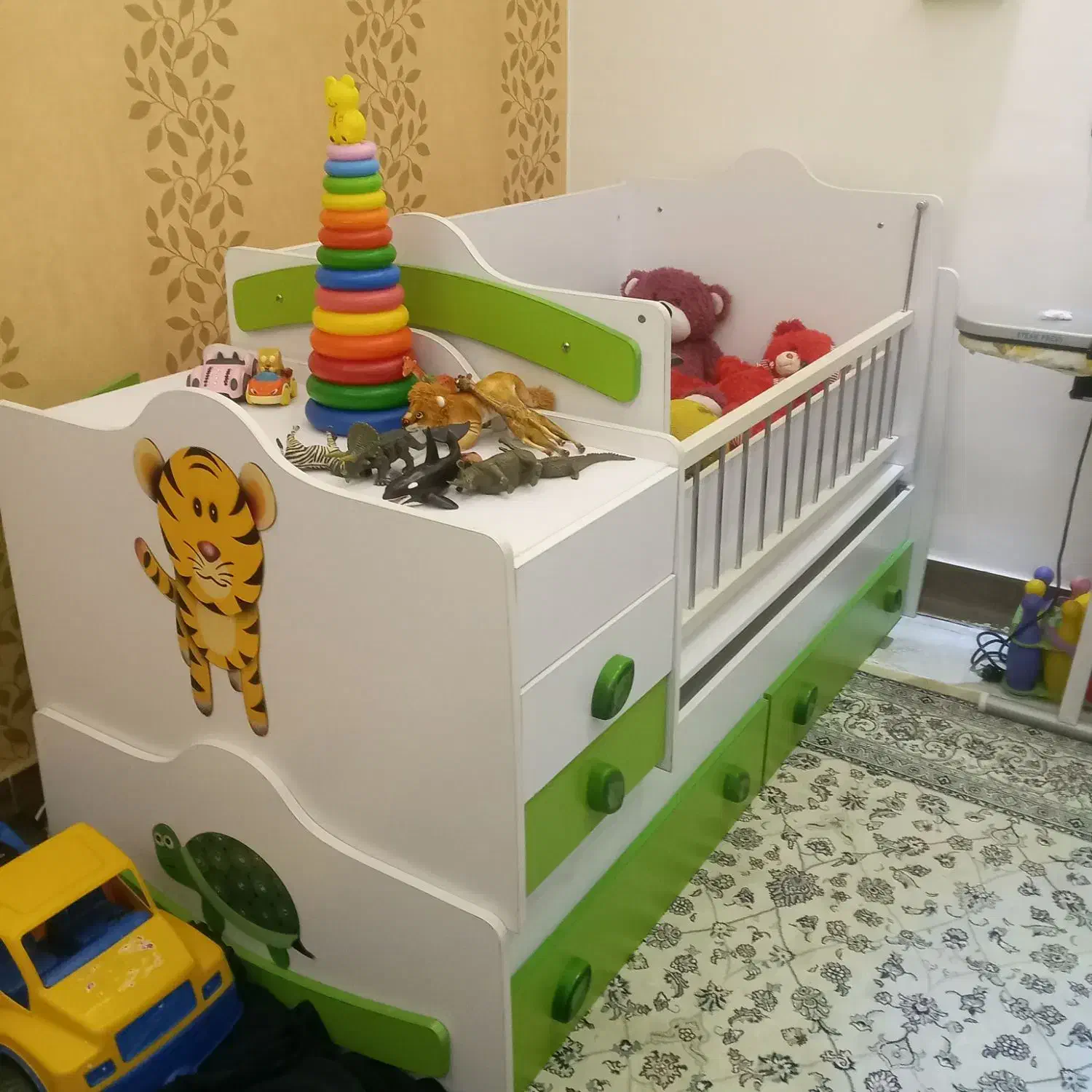 تخت و کمد|تخت و سرویس خواب|شاهرود, |دیوار