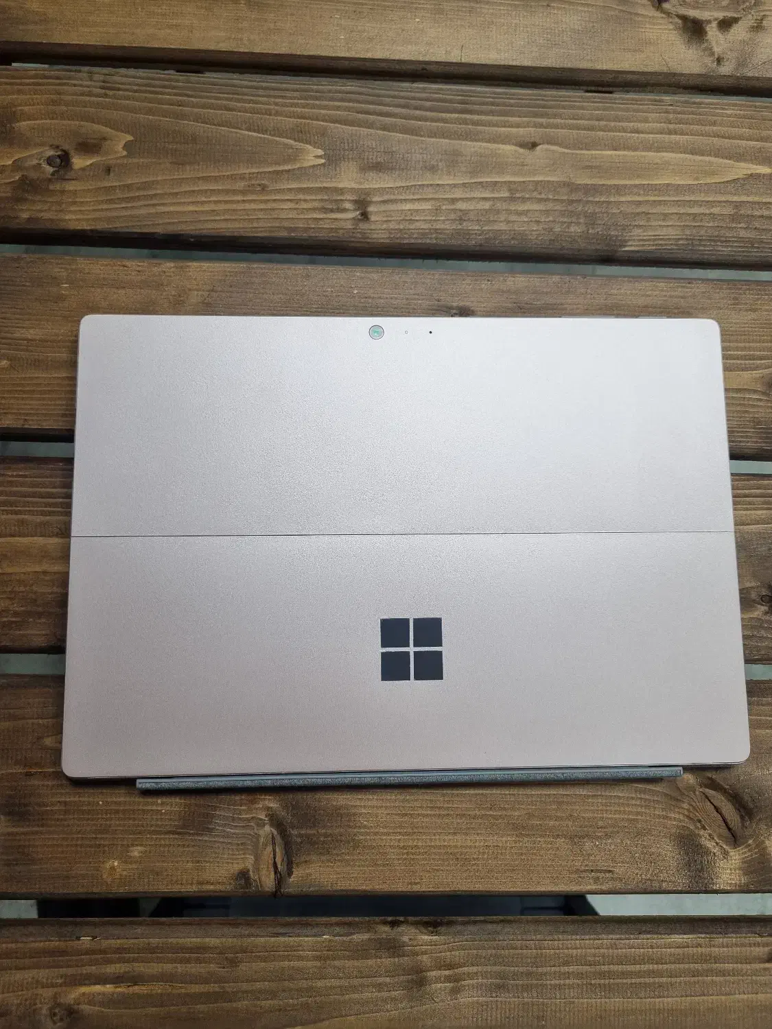 Surface Pro5 رز گل در حد آکبند با کارتن|رایانه همراه|کرج, اصفهانی‌ها|دیوار