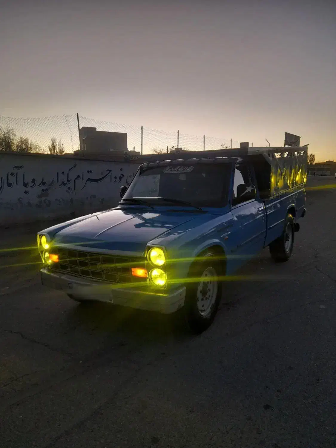وانت نیسان  تناژ پایین مدل ۸۸ دوگانه بیرون|خودرو سواری و وانت|اهر, |دیوار