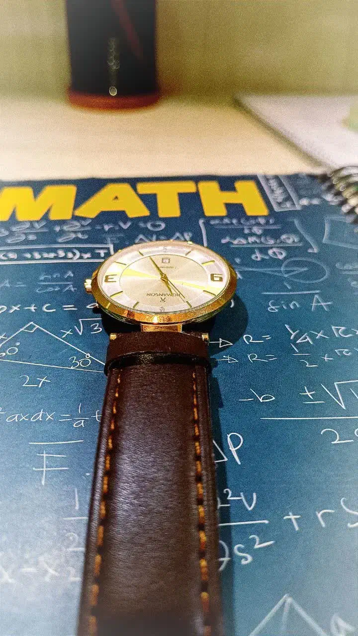 ساعت رومانسون|ساعت|یاسوج, |دیوار