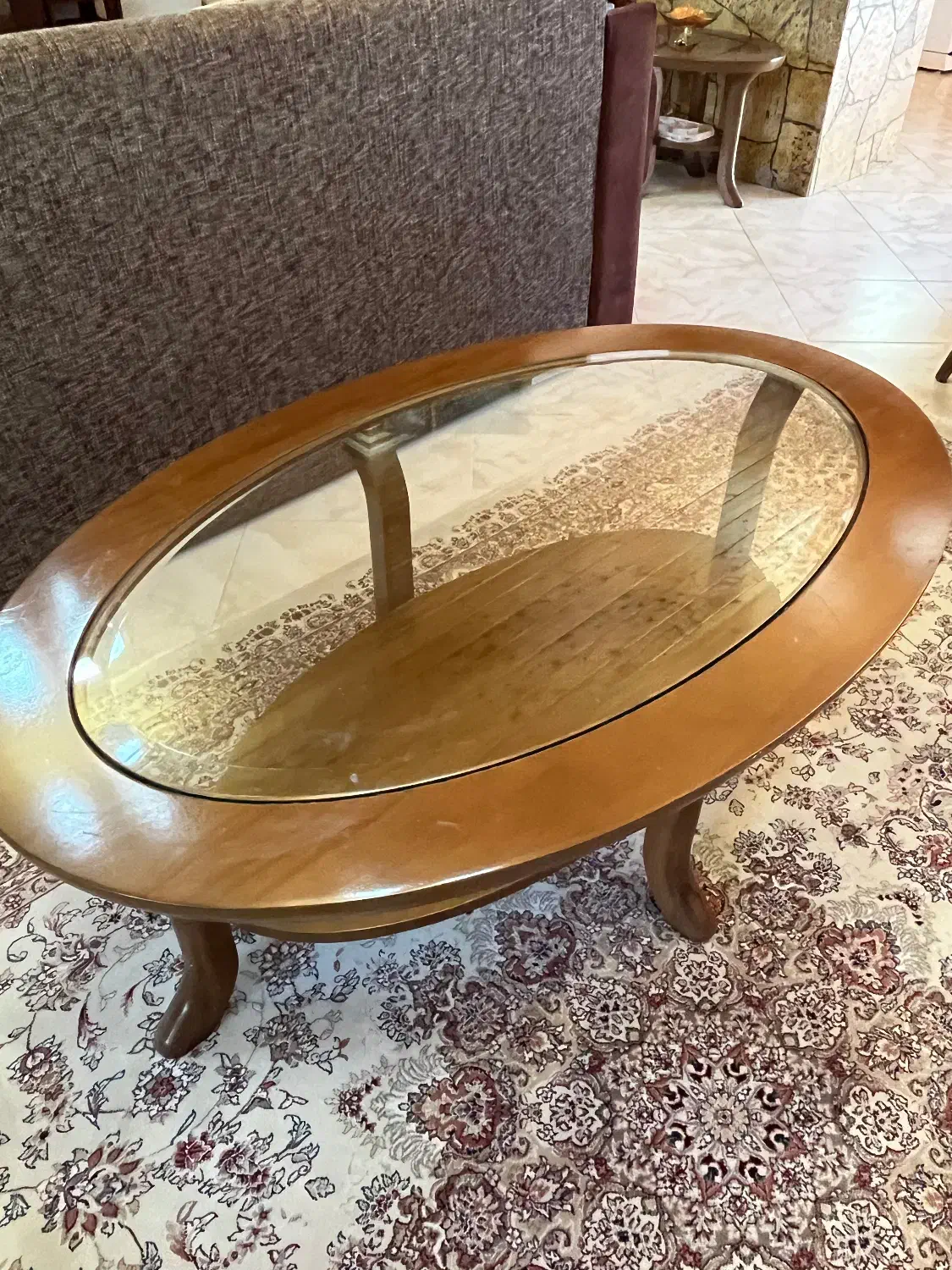 جلومبلی|مبلمان خانگی و میز عسلی|رضوانشهر, |دیوار