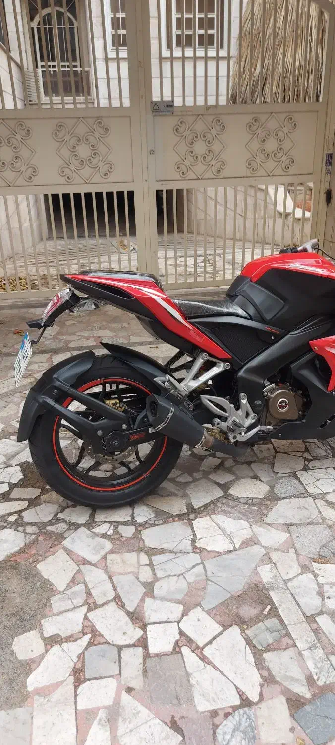 RS 200|موتورسیکلت|تهران, یوسف‌آباد|دیوار