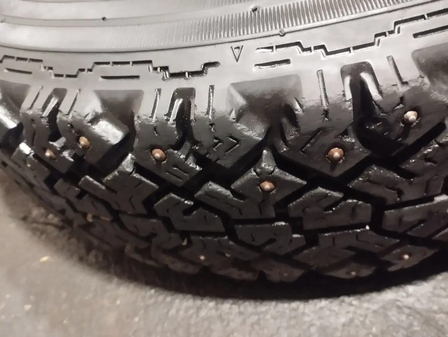 لاستیک یخ شکن|قطعات یدکی و لوازم جانبی|تهران, کن|دیوار