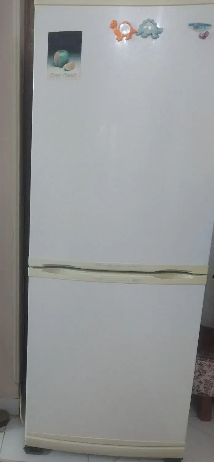 یخچال ایسان موتورسالم قیمت ۷تومن تخفیفم داره|یخچال و فریزر|کرج, برغان|دیوار